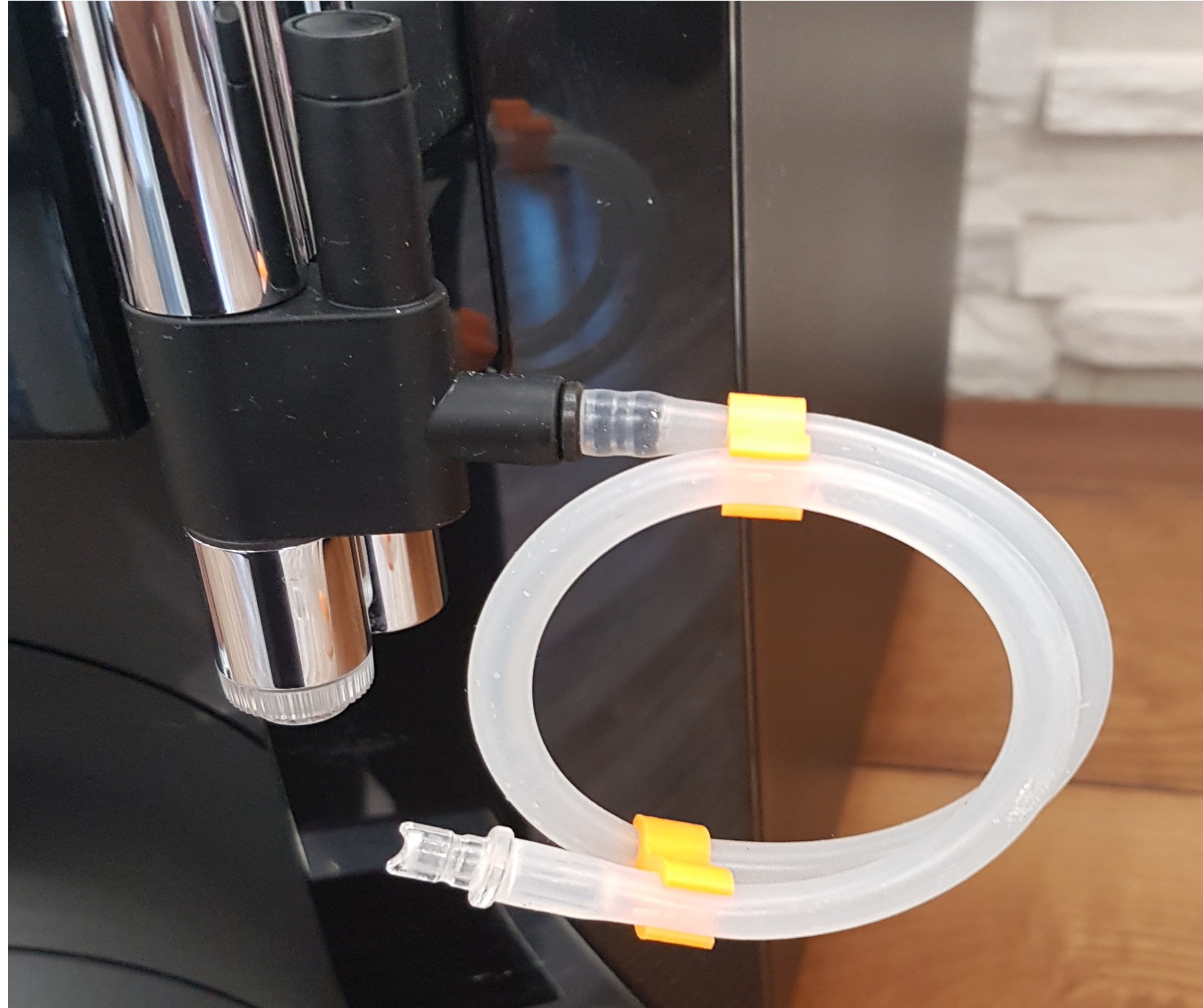 Milchschlauch 2m + Reinigungsbürste + Clips passend für Kaffeevollautomaten