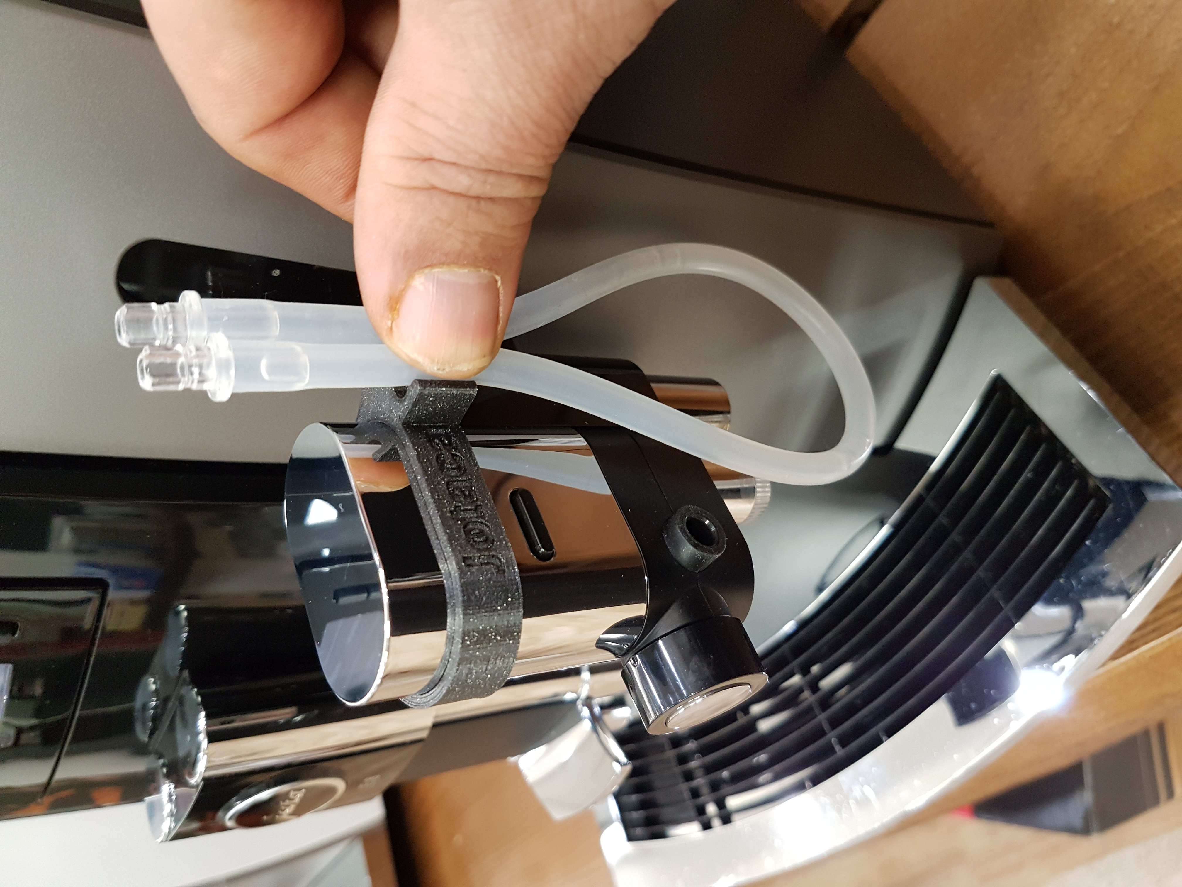 Duo Milchschlauch Halter Befestigung kompatibel mit Jura E8 (ED) ab Baujahr 2026